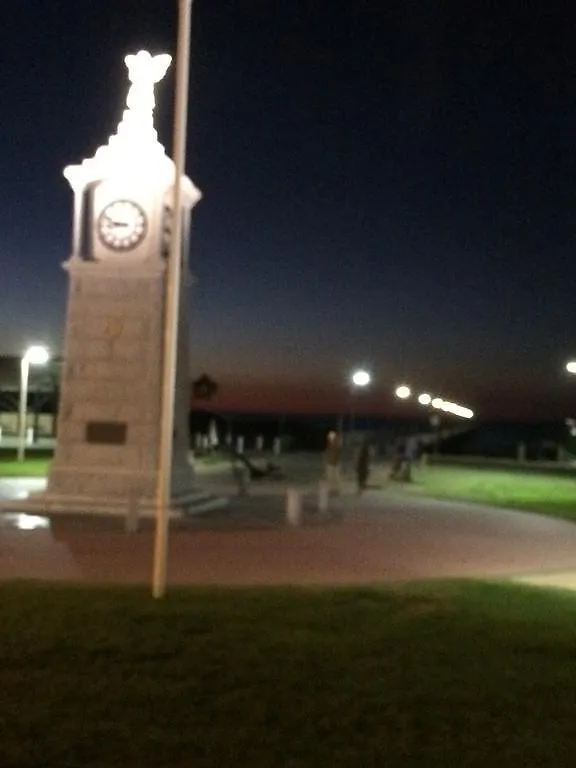 Adelaide - Semaphore Beach Front Apartment