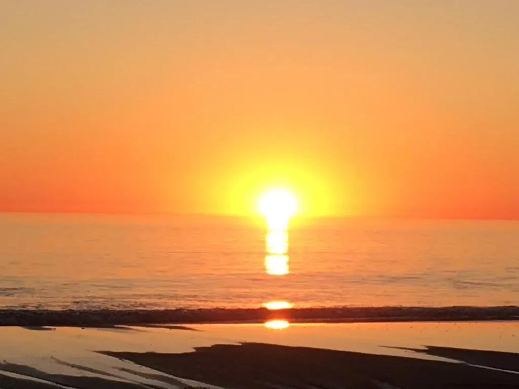 Adelaide - Semaphore Beach Front Apartment